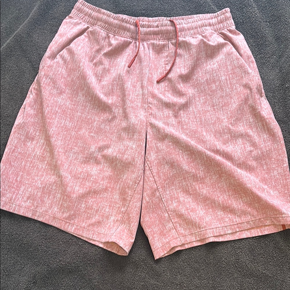 Lululemon Men's heather red workout  Shorts